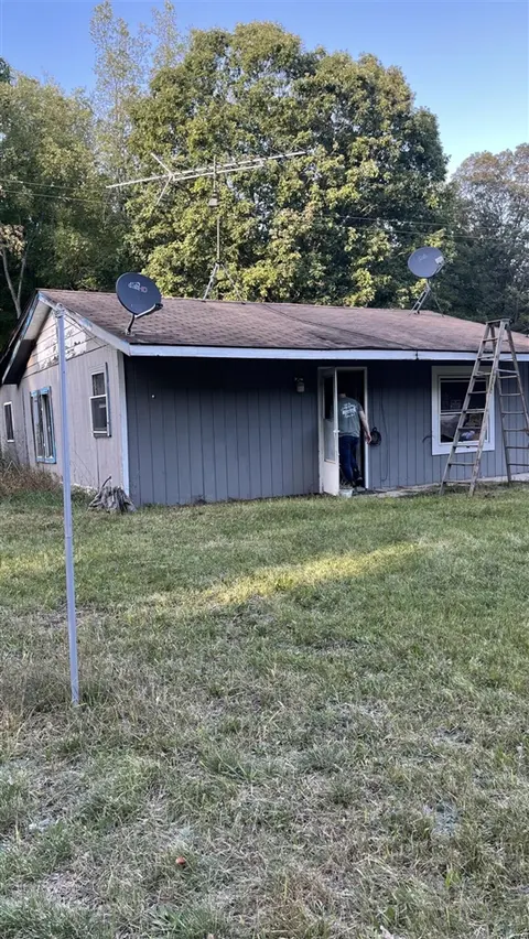 2694 W Clarence Road, Harrison MI 48625-9513 photo 3