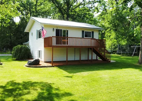 2790 W Wing Road, Mount Pleasant MI 48858-8510 photo 4