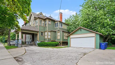 1500 Center Avenue, Bay City MI 48708-5101 photo 3
