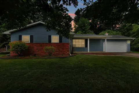 7701 Laurie Lane, Saginaw MI 48609-4982 photo 3