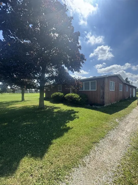 1247 N Steel Road, Merrill MI 48637-9565 home for sale
