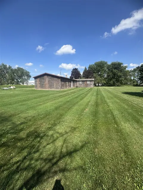 1247 N Steel Road, Merrill MI 48637-9565 photo 3