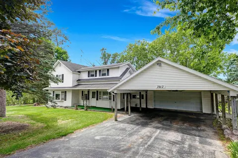 7017 Twin Lakes Avenue, Marion MI 49665-9540 photo 2