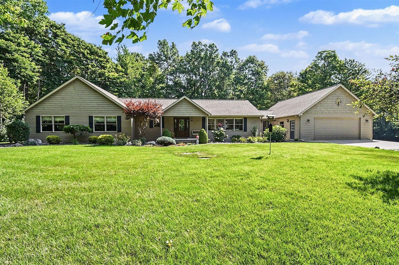 6333 Blackmar Road, Bridgeport MI 48722-9412 photo 1