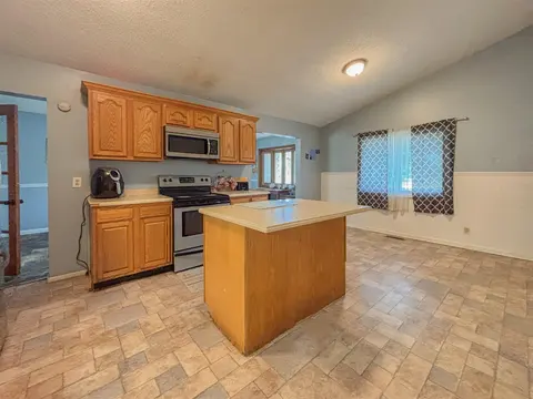 1032 Birdie Drive, Lake Isabella MI 48893-9350 photo 2