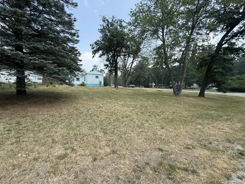 2160 Oak Ridge Drive, Farwell MI 48622 photo 3