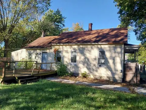 1810 Carroll Street, Saginaw MI 48601 photo 2