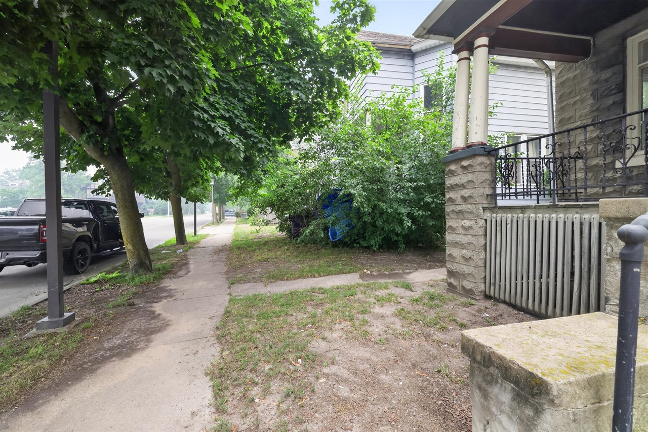 909 N Johnson Street, Bay City MI 48708 photo 1
