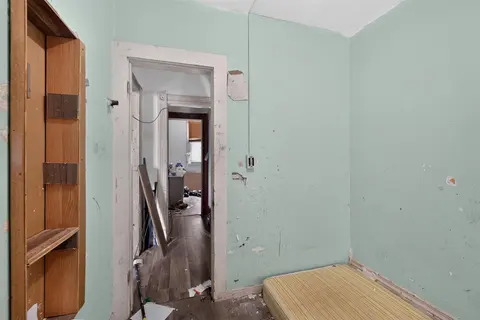 909 N Johnson Street, Bay City MI 48708 photo 3
