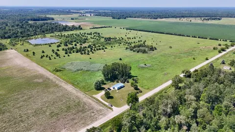 1824 W Bessinger Road, Turner MI 48765-9778 photo 2