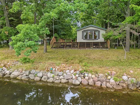 1046 Vallado Drive, Lake Isabella MI 48893-8832 home for sale