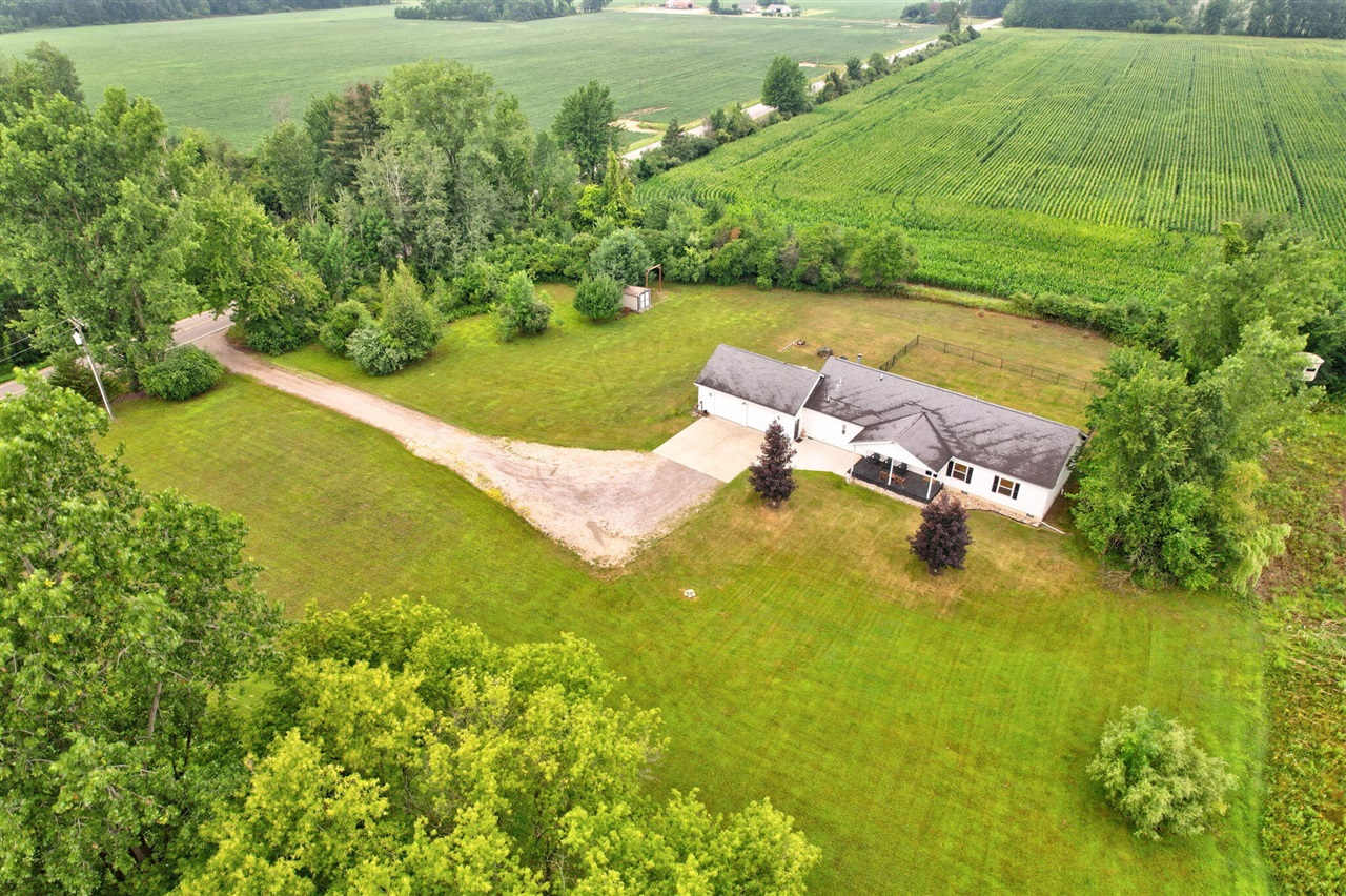 3135 Lee Hill Road, Caro MI 48723-8937 photo 1
