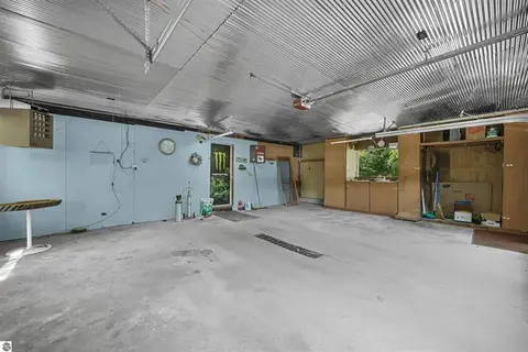 6145 Parker Drive, Lake MI 48632-9217 photo 3