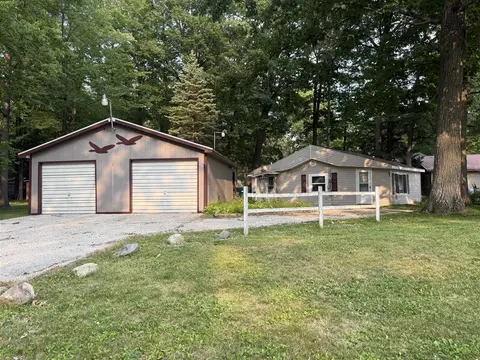 5256 Blueberry Drive, Harrison MI 48625-9653 home for sale