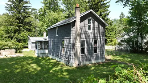 400 Shattuck Road, Saginaw MI 48604-2371 photo 5