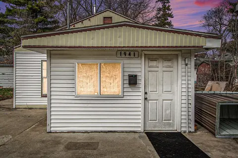 1941 Walcott Street, Saginaw MI 48601 home for sale