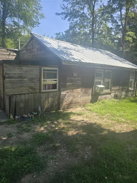 2685 S Whitney Beach Road, Beaverton MI 48612-8224 home for sale