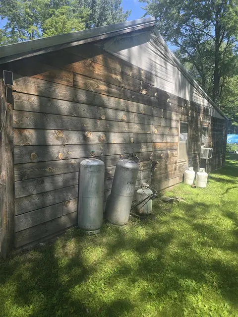 2685 S Whitney Beach Road, Beaverton MI 48612-8224 photo 5