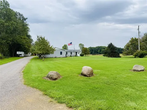 8670 N Baldwin Road, Henderson MI 48841-9736 photo 2