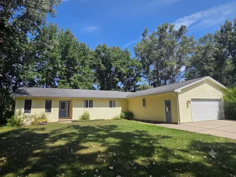 3750 Green Acres Drive, Mount Pleasant MI 48858 home for sale