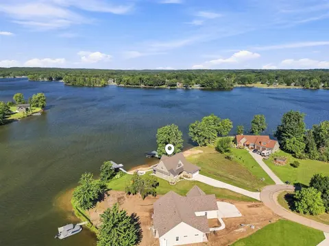 1019 Peninsula Drive, Lake Isabella MI 48893-9341 photo 5