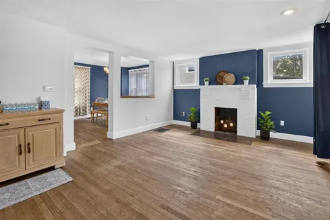 211 S Dean Street, Bay City MI 48706 photo 3