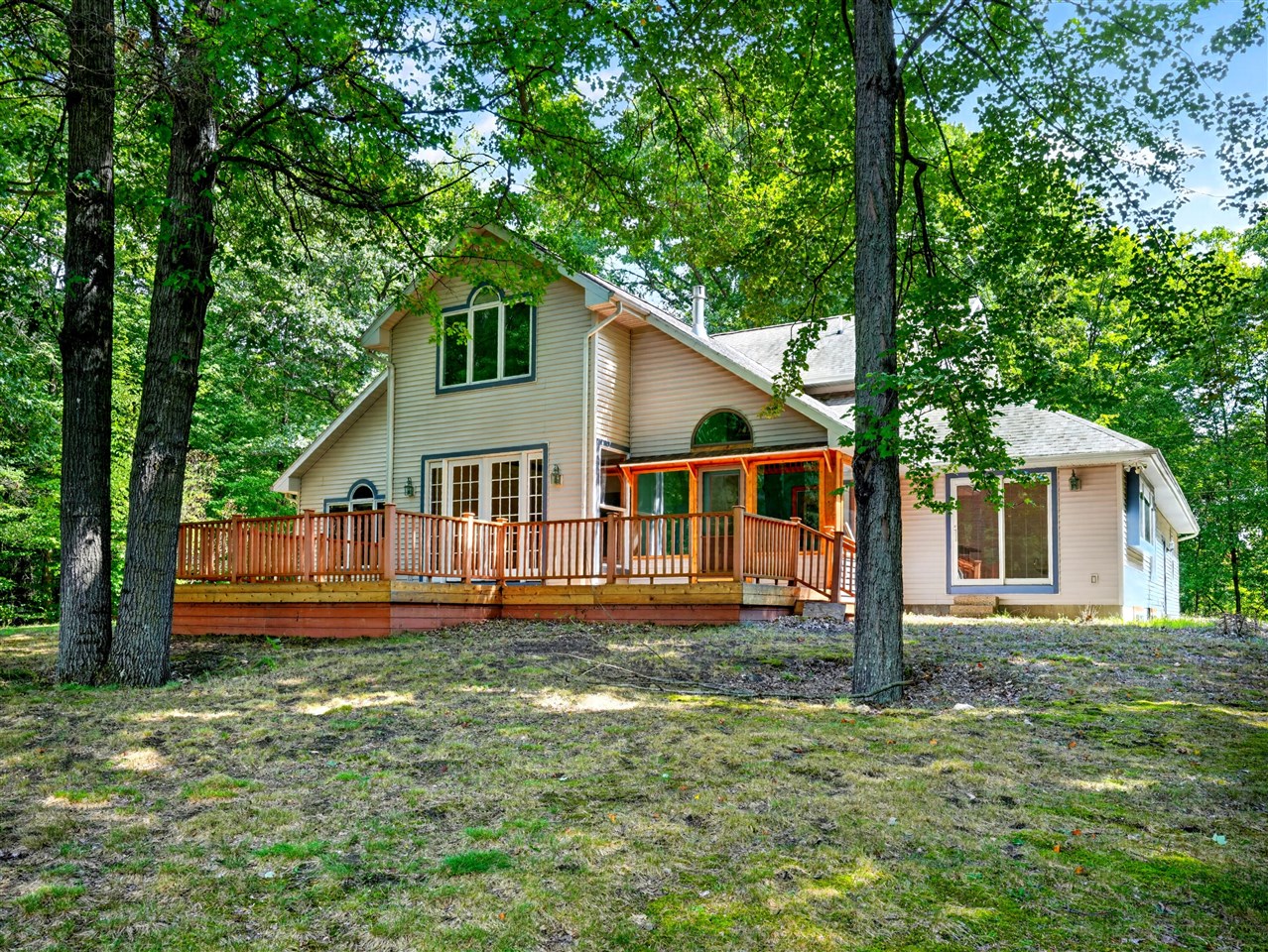 2074 W Olson Road, Sanford MI 48657-9622 photo 1
