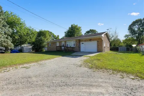3741 S Shepherd Road, Mount Pleasant MI 48858-8105 photo 2