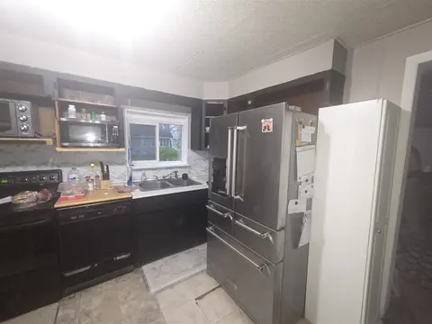 400 N 6th Street, Coleman MI 48618-8300 photo 3