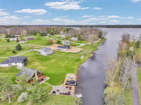 1085 S Bundy Drive, Lake Isabella MI 48893-8804 photo 4