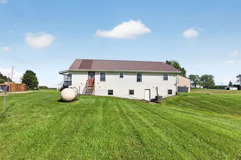 4085 N Whiteville Road, Rosebush MI 48878-9705 photo 4