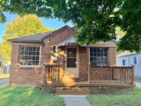 2240 Avon Street, Saginaw MI 48602 home for sale