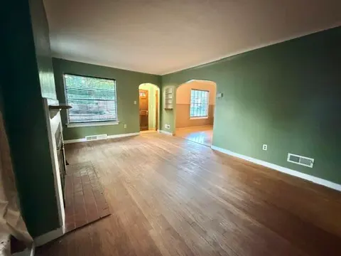 2240 Avon Street, Saginaw MI 48602 photo 4