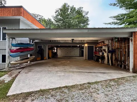 1001 S 10 1/2 Mile Road, Midland MI 48640-8001 photo 5
