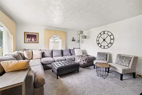2955 Welland Drive, Saginaw MI 48601-6942 photo 5