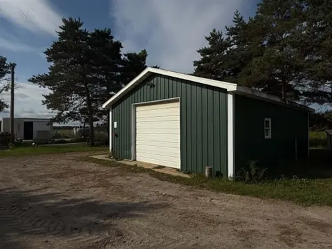 1310 Church Road, Bad Axe MI 48413-9015 photo 4