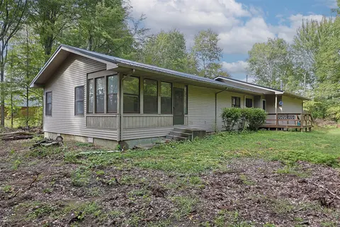 1038 E Freeland Road, Merrill MI 48637-9320 photo 3