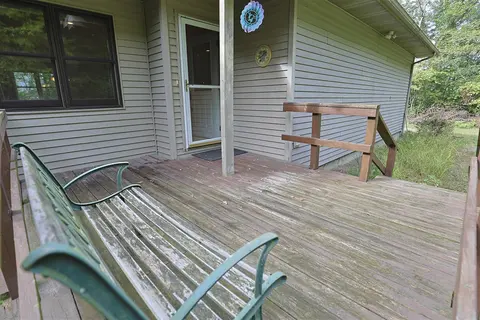 1038 E Freeland Road, Merrill MI 48637-9320 photo 5