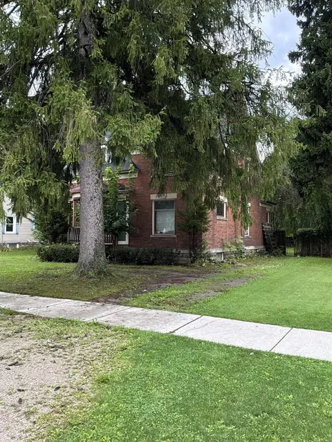 115 Mills Street, Croswell MI 48422-1126 photo 2