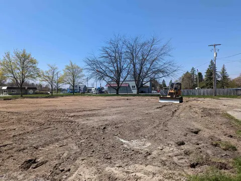 100 W Huron, Au Gres MI 48703 photo 5