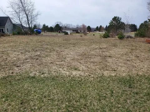 1034 Pyrenees Drive, Weidman MI 48893 photo 3