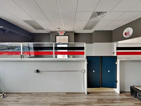 127 E Superior Street, Alma MI 48801 photo 2