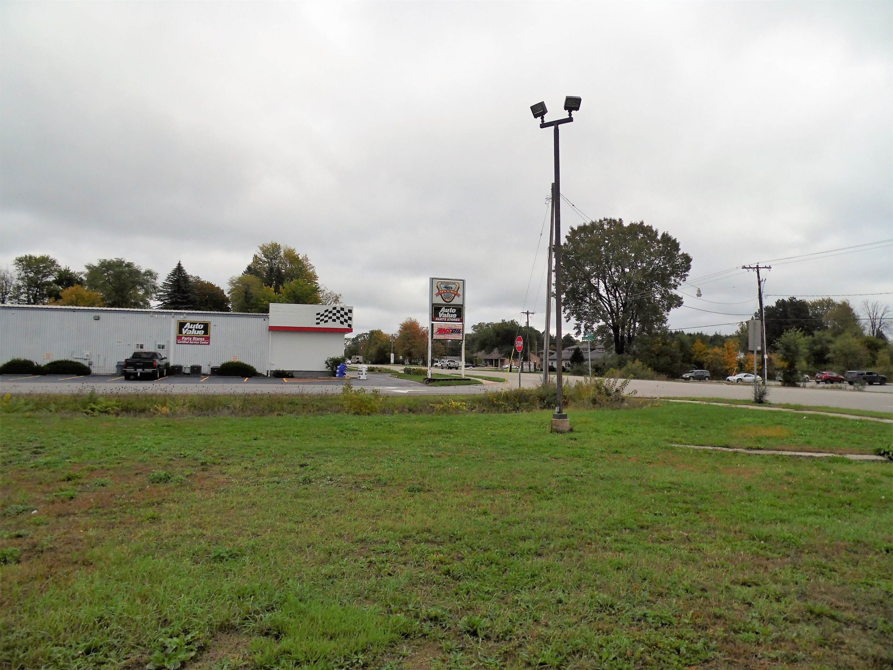 711 E Cedar, Gladwin MI 48624 photo 1