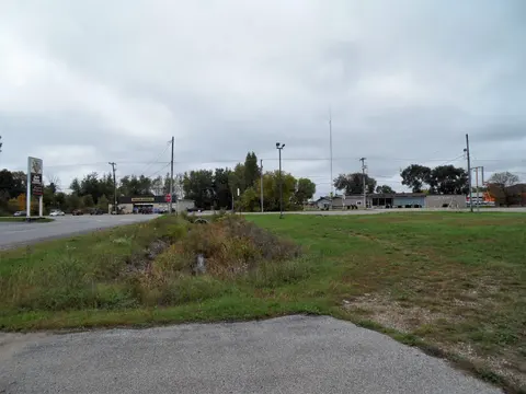 711 E Cedar, Gladwin MI 48624 photo 4