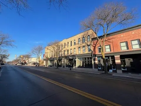 101 E Superior Drive, Alma MI 48801 photo 2