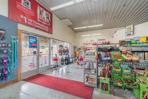 2324 W Monroe Road, Alma MI 48801 photo 2