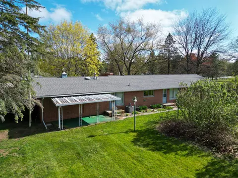 8670 E Pickard Road, Mount Pleasant MI 48858 photo 3