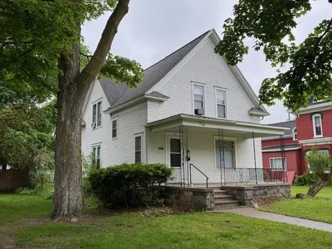 510 S Main, Mount Pleasant MI 48858 photo 2