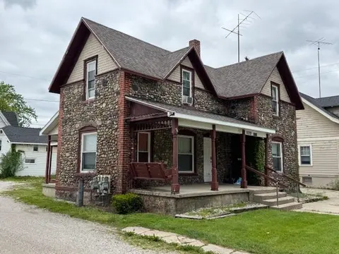 1020 S Lansing, Mount Pleasant MI 48858 photo 2