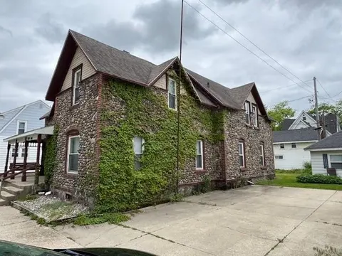1020 S Lansing, Mount Pleasant MI 48858 photo 3